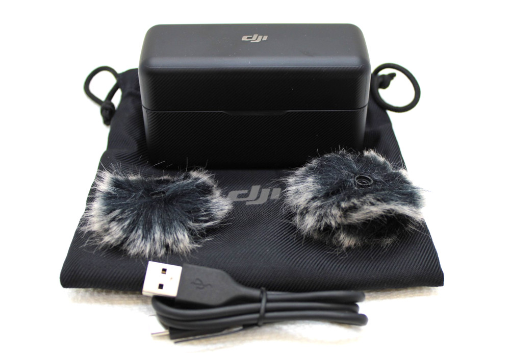 DJI Mic Dual-Transmitter Compact Digital Wireless Microphone Recorder ASB01