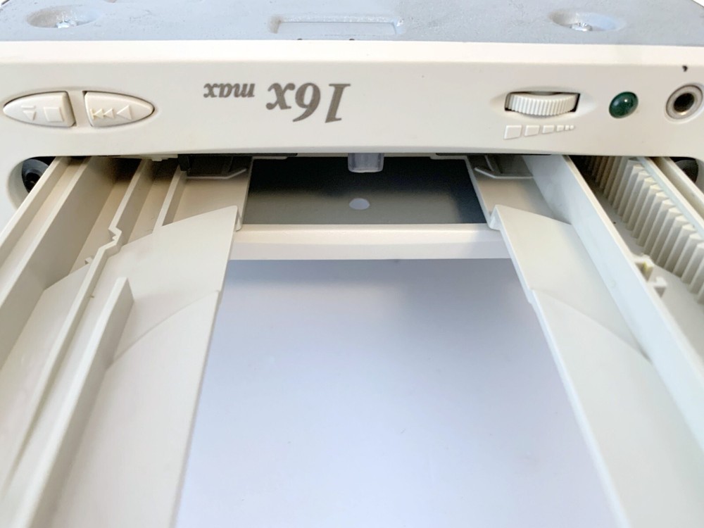 BTC BCD CD ROM Drive 16XA with installation disk