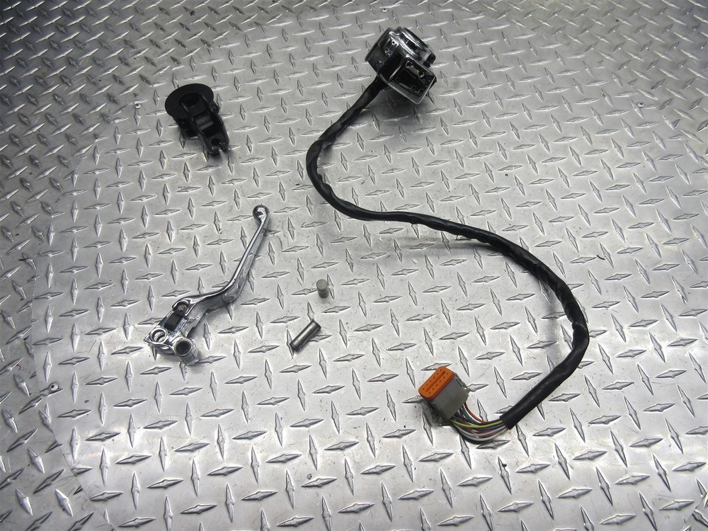 1998 98 Harley Davidson FLHTCUI Electra Glide Ultra Classic Left Handle Switch