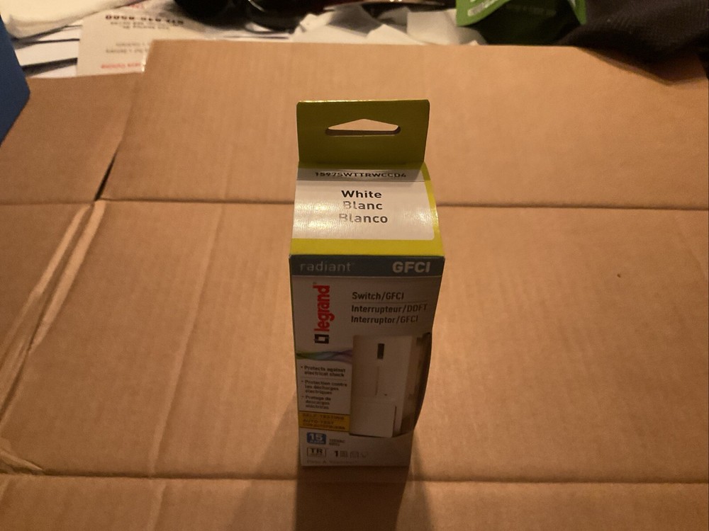 Legrand 1597SWTTRWCCD4 White