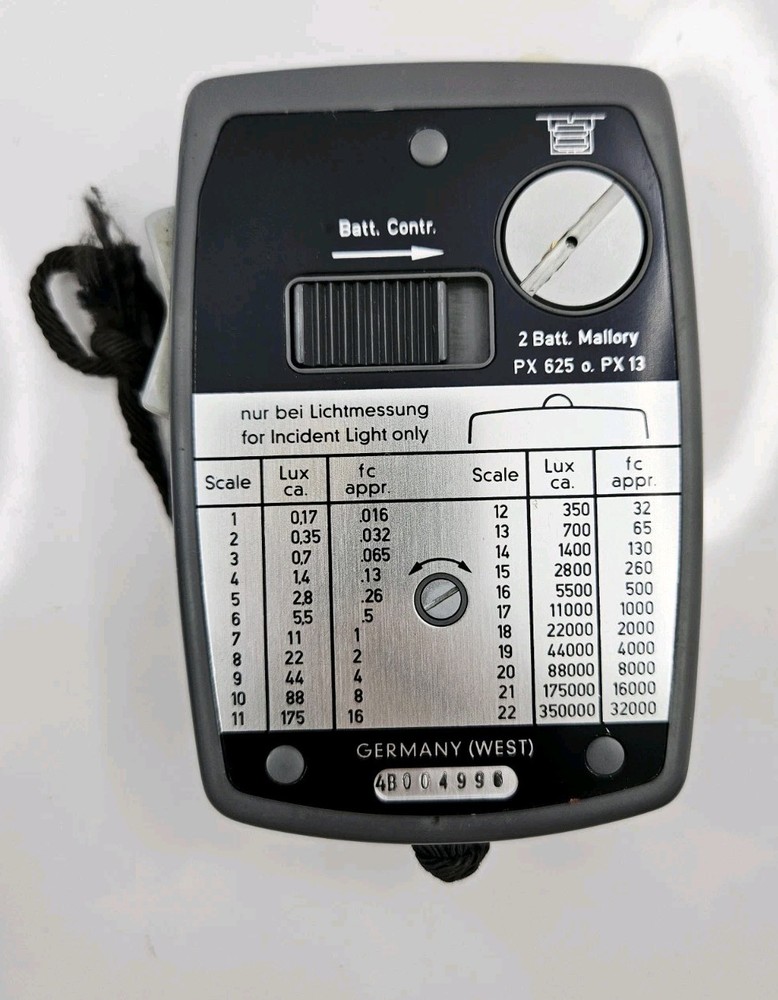 Gossen Luna-Pro Light Meter with Case