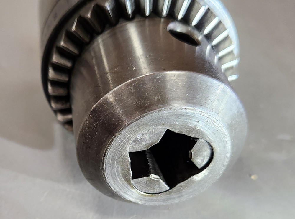 ROHM DRILL CHUCK 1/32-5/8 W. GERMANY TAPER 3