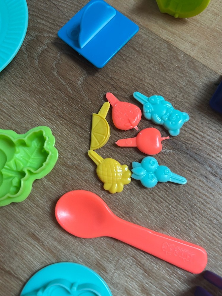 Play-doh Kinetic Sand Tools Lot, 40+ Pieces, Mixed Sets