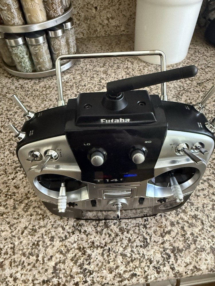 Futaba 14SG 14 Channel Transmitter - With Receiver and Case