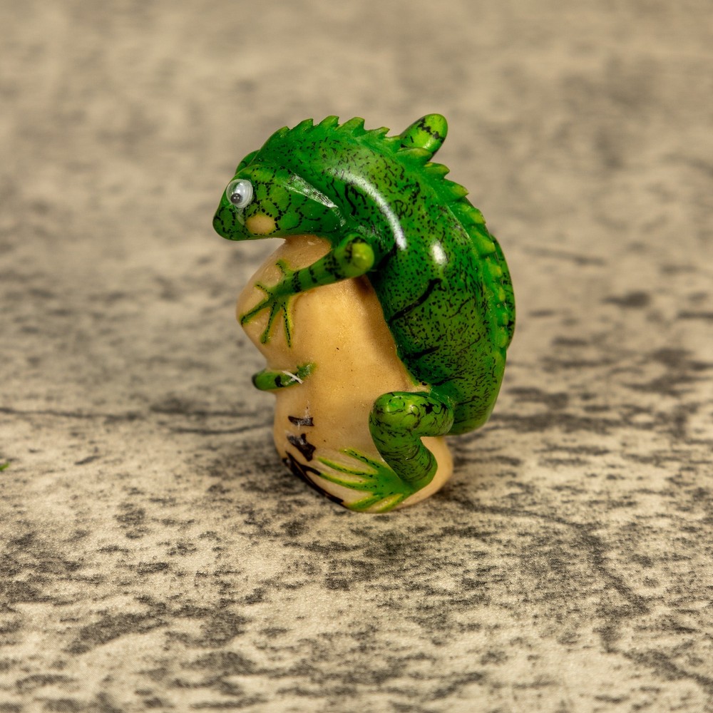 Green Iguana Lizard Tagua Nut Carving