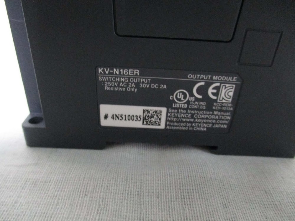 KEYENCE KV-N16ER PLC I/O Module USED