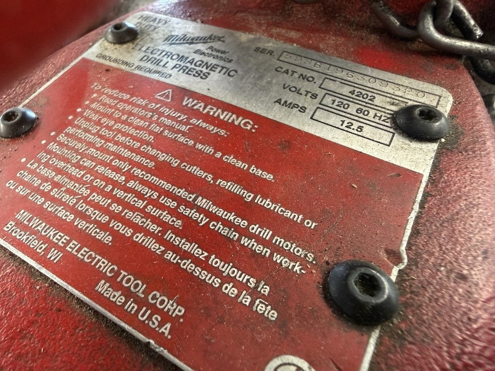 Milwaukee 4202 Electromagnetic Drill Press (1106628)