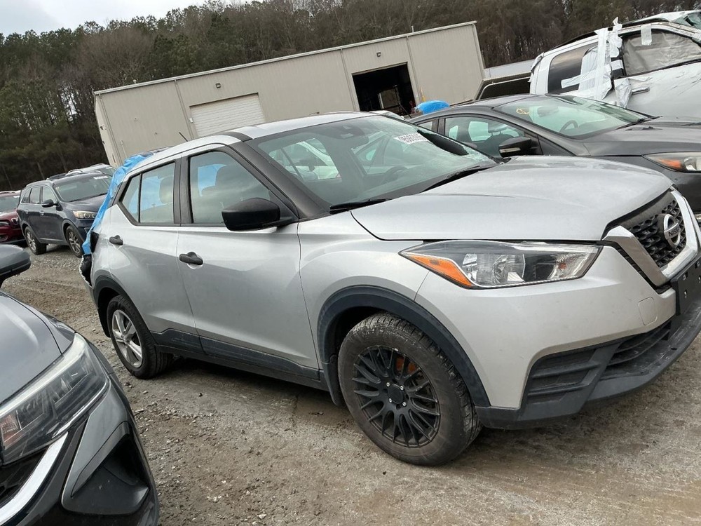 KICKS 2020 Glove Box 4951034
