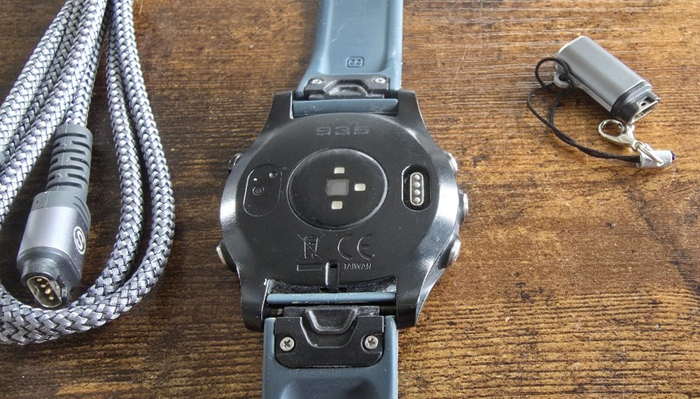 Garmin Forerunner 935 Premium Running Watch With Blue Band