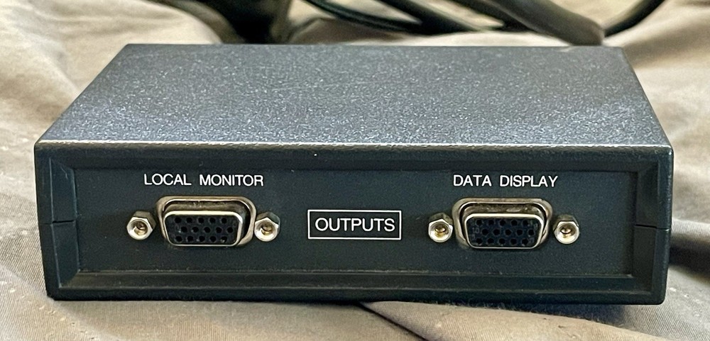 Extron P/2 DA2 PLUS Dual Output VGA/DVI Distribution Amplifier Splitter