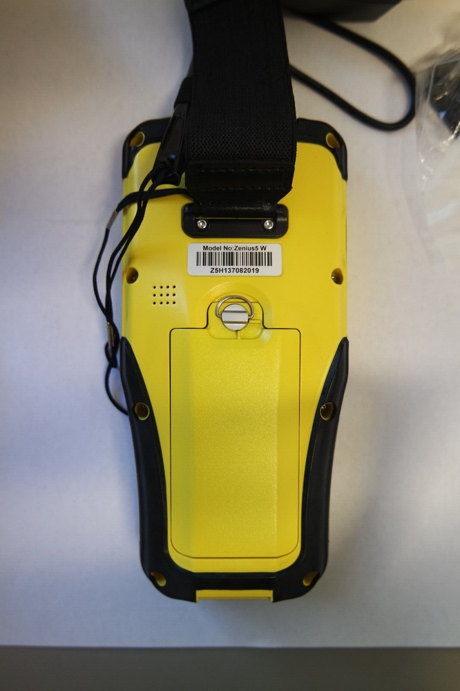 GeoMax Zenius5 W Field Controller *NEW, tested*