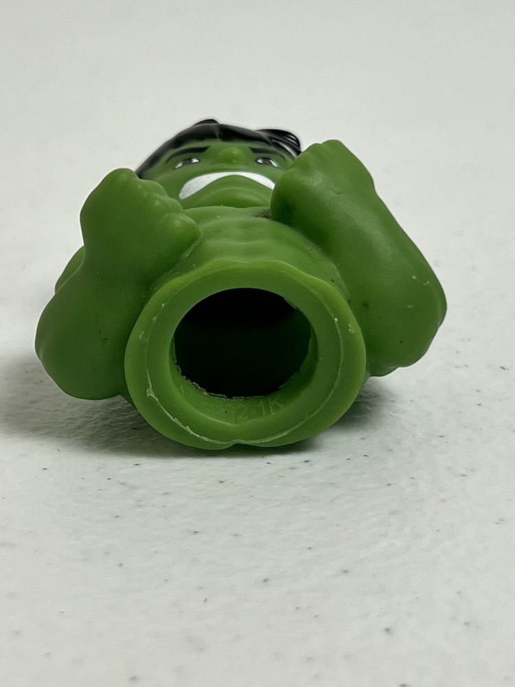 Marvel Avengers Finger Puppet Hulk Cake Topper