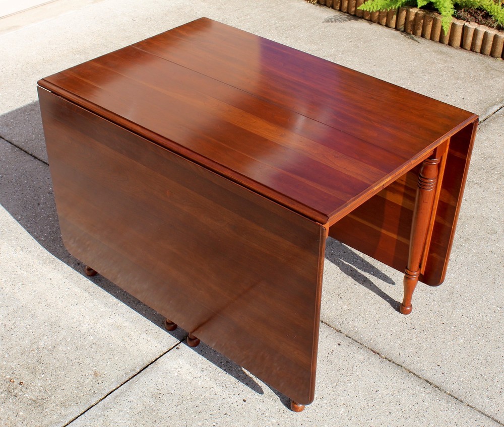 Vintage Pennsylvania House Drop-Leaf Dining Table With Extensions - Mahogany