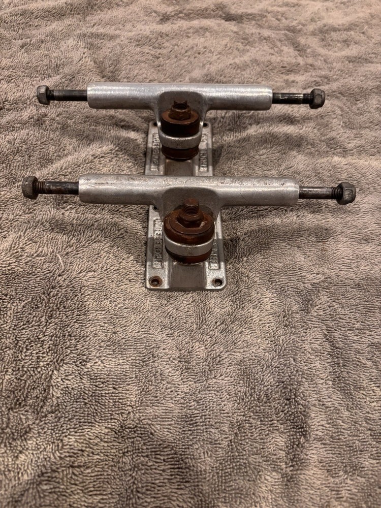 Stage 1 Independent Skateboard Trucks 1970’s