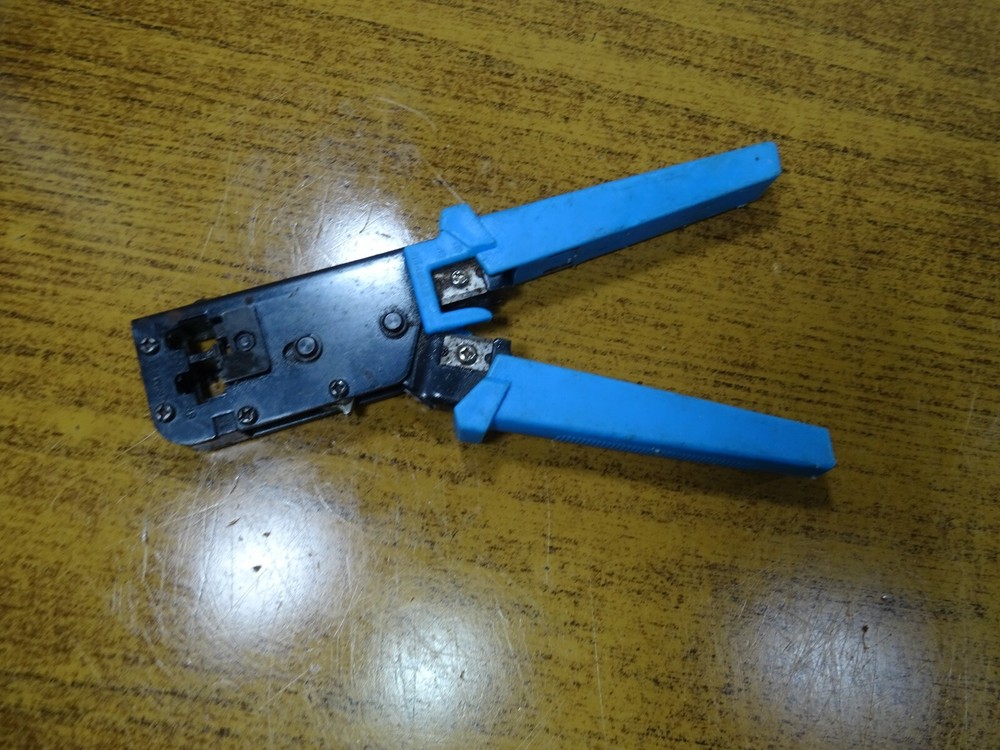 Sullstar Tech. EZ-rj45 Crimp Tool