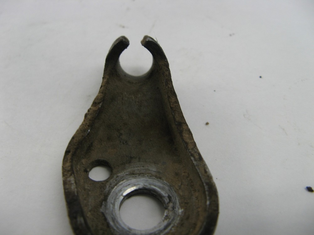 75 HONDA XL100 CABLE HOLDER GUIDE