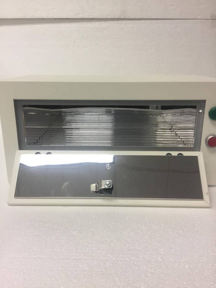 Advance Ultraviolet Systems KR615 Germicidal UV Box Dis infection Box