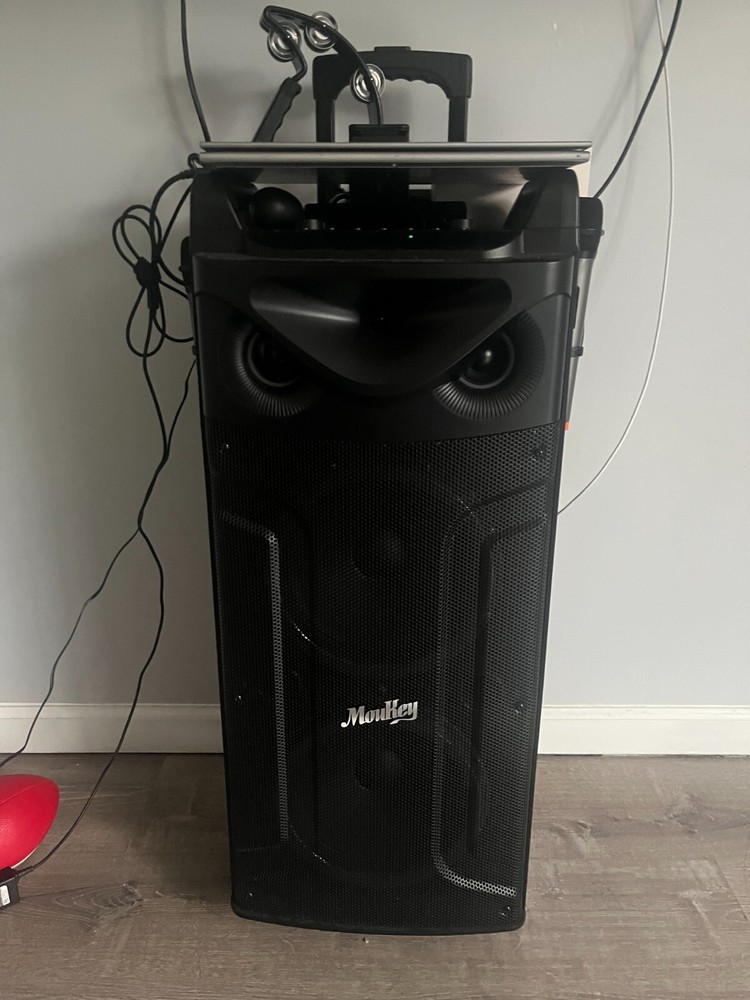 Moukey karaoke machine