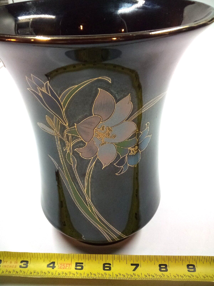 YAMAJI LILAC CERAMIC VASE JAPAN