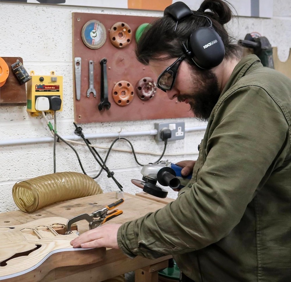ISOtunes AIR DEFENDER Bluetooth Earmuffs: Comfortable Hearing Protection