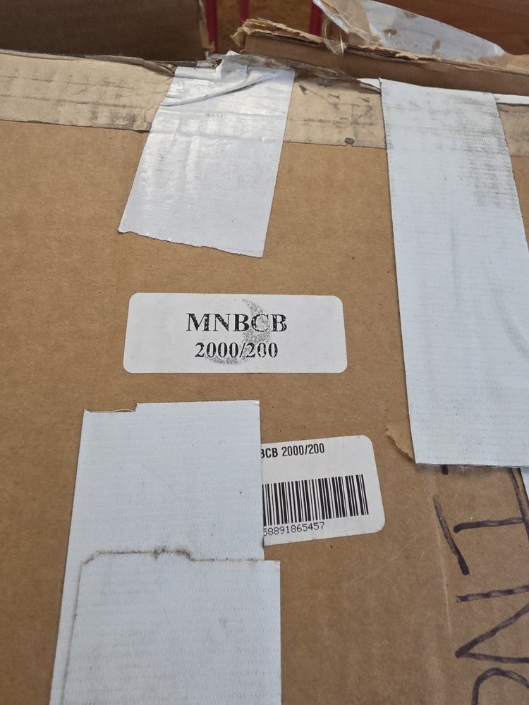 MidNite Solar MNBCB 2000/200 Battery Combiner Box 2000A