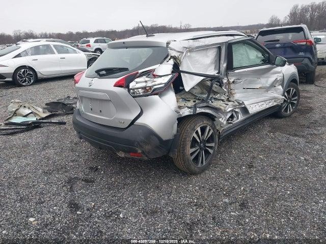 Used Headrest fits: 2019 Nissan Kicks Grade A