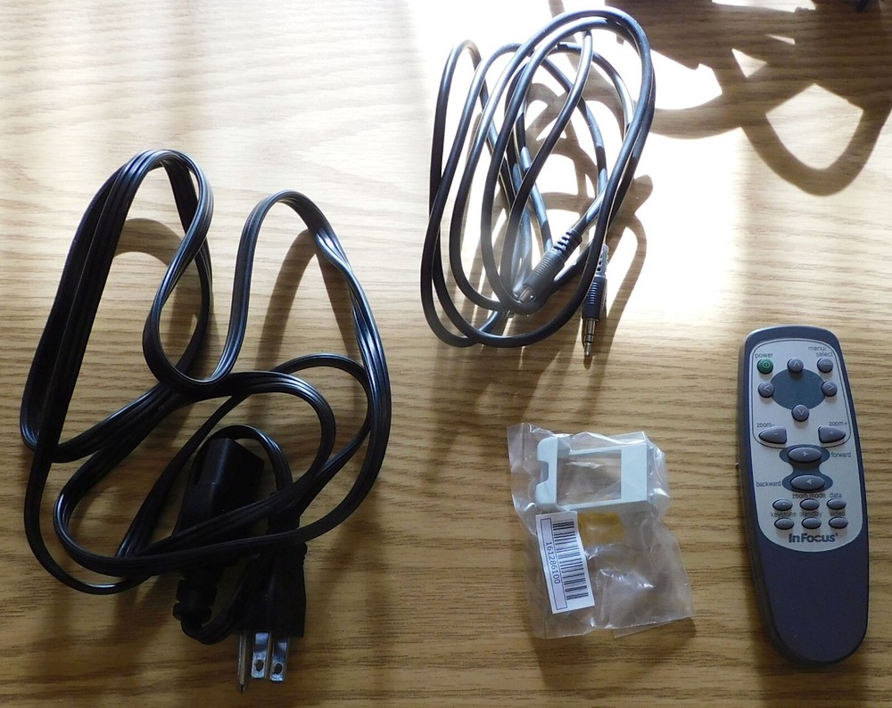 InFocus Projector Model LP500 with Remote and Cables, Working