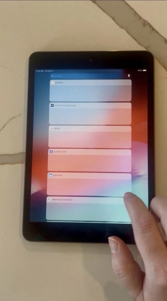 Apple iPad mini 2's 32GB Bundle of TWO