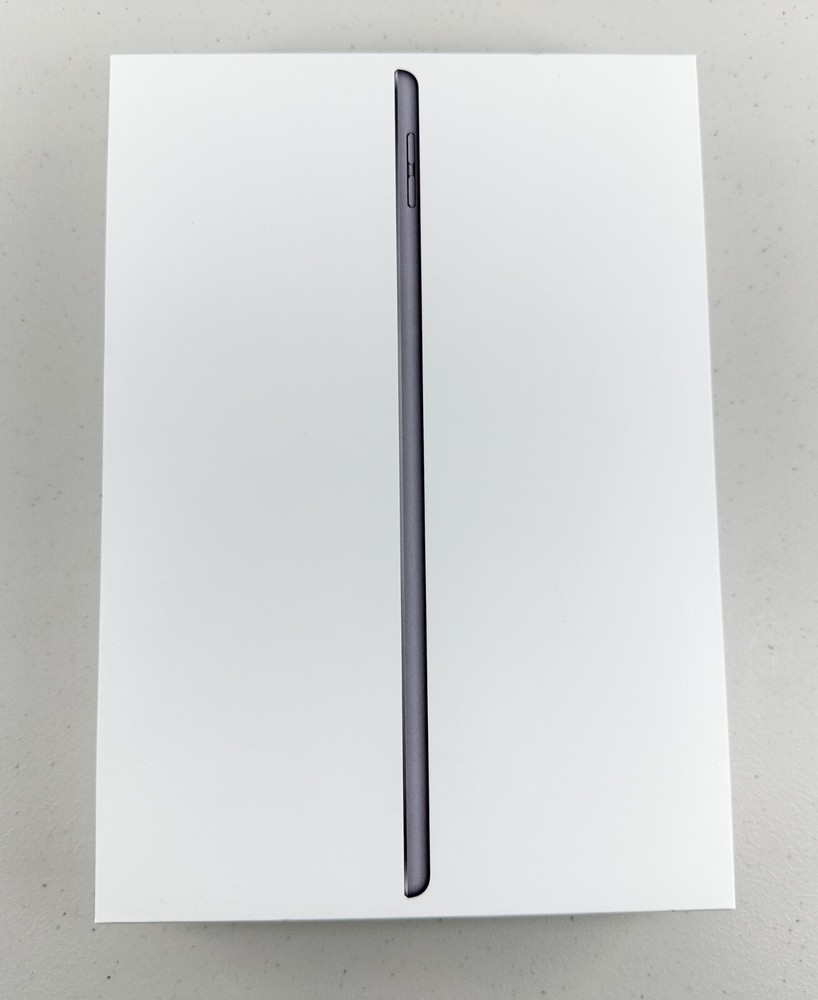 APPLE iPad 7th Generation 128GB WiFi Silver **EMPTY BOX ONLY - CLEAN CONDITION**
