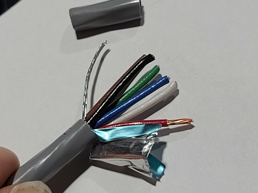 Carol E2036S 18/6C Shielded Security/Communications Cable Riser Gray /50ft