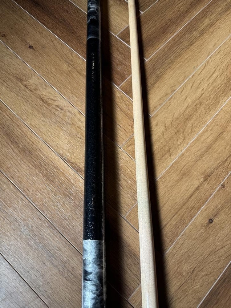 ADAM William billiard cue Used Pool Stick