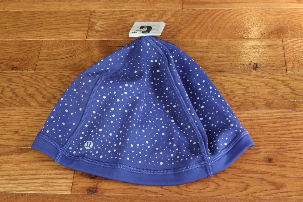 BNWT Lululemon Fleece Reflective Running Beanie MSRP 48!!!
