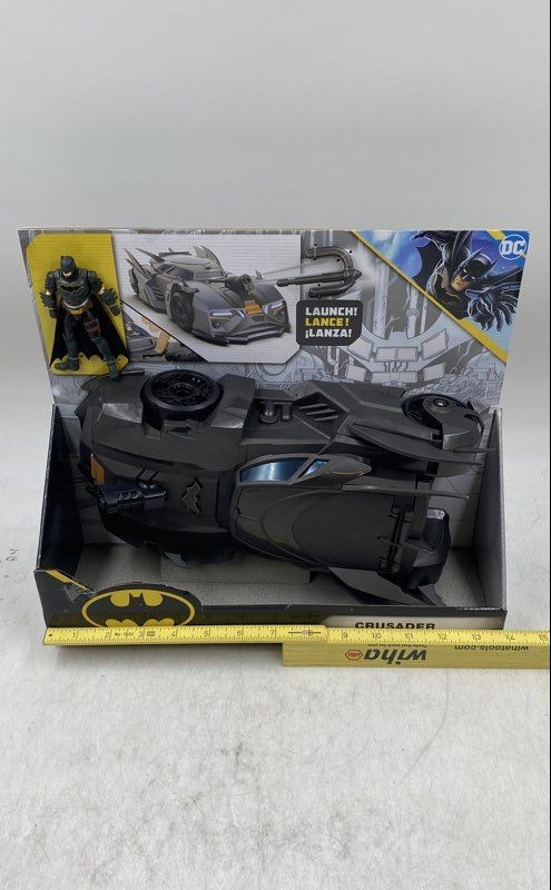 Spin Master DC Comics Batman Batmobile Crusader Vehicle Launcher Action Figure
