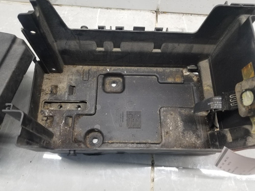 2013 BUICK REGAL BATTERY BOX #002958