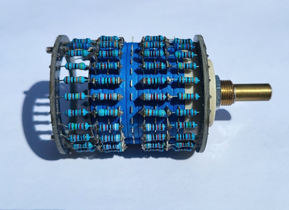 24 Step Attenuator Volume Control Pot Log Stereo