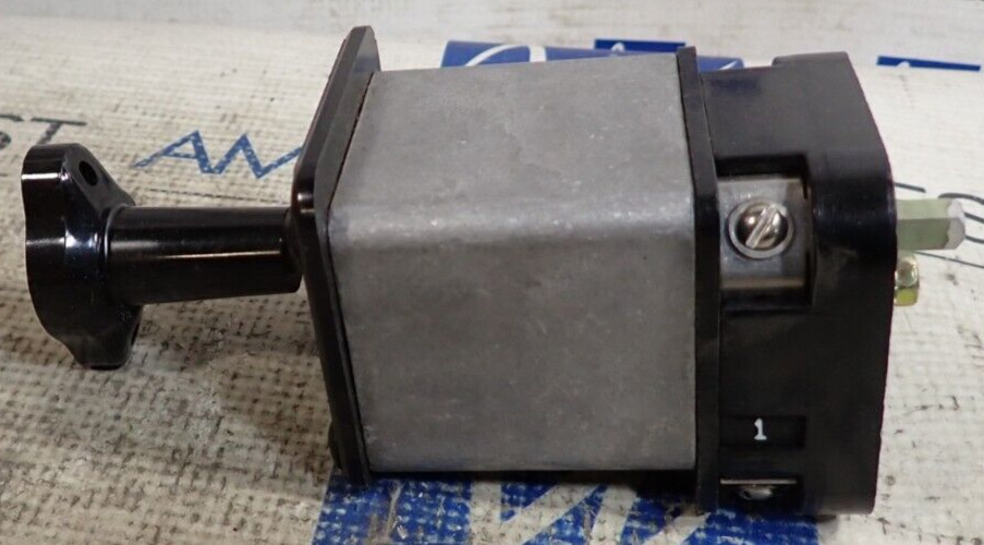 NEW - GE 10CF549 474 77889 1 Type SBM Control Switch