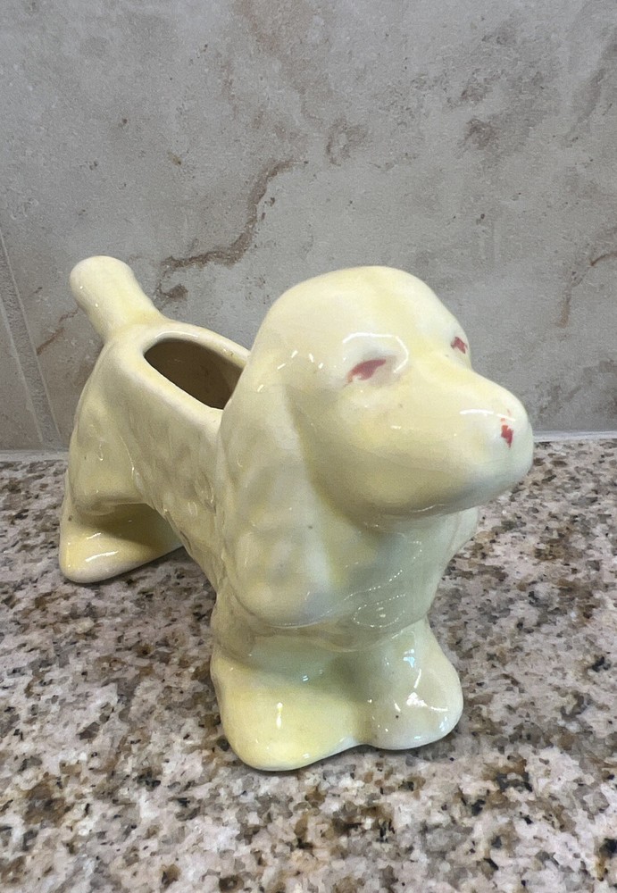 Small Cocker Spaniel dog planter Approximately 4" pale Yellow