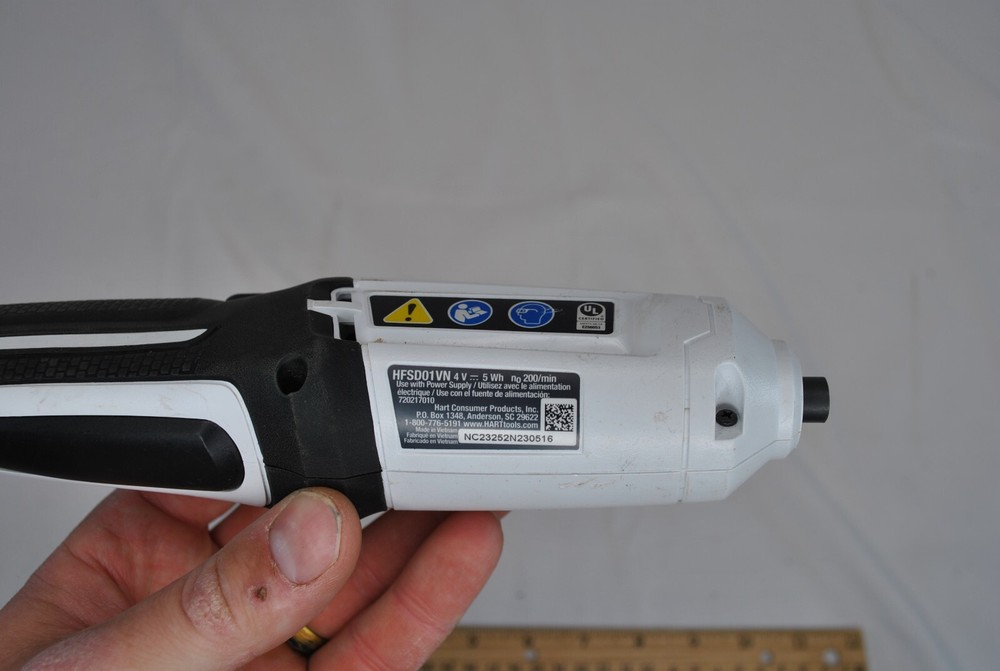 HART 4V SCREWDRIVER - HFSD01VN Works Great! Tool Only.