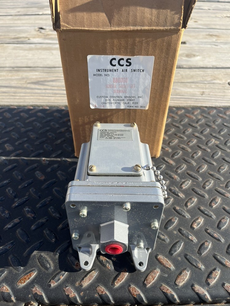 Instrument Air Switch Model 6860G0