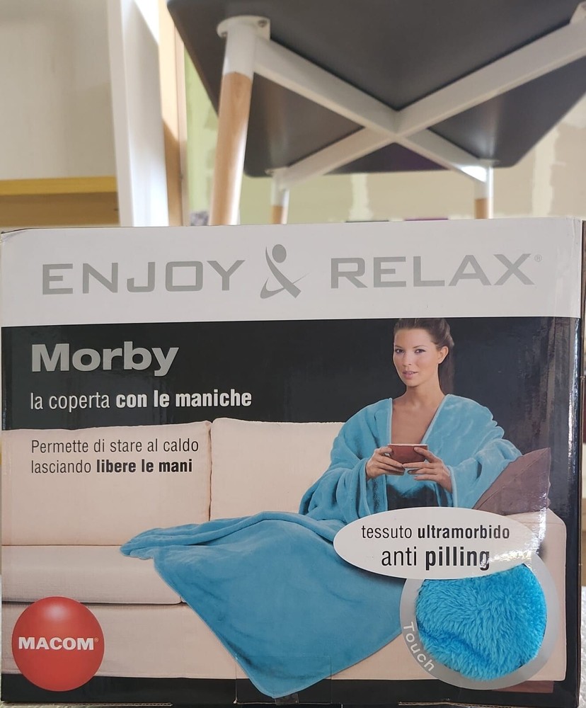 MACOM BRAND BLUE SLEEVE BLANKET