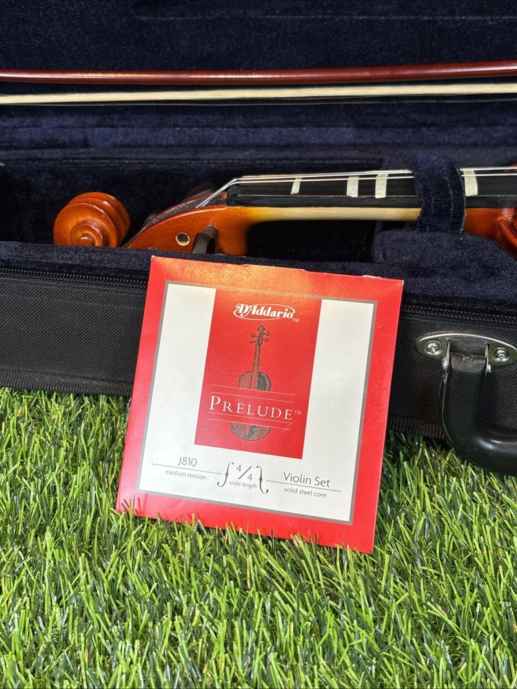 Unbranded 4/4 Violin w/ Case & D’Addario Prelude Strings – Missing 1 String