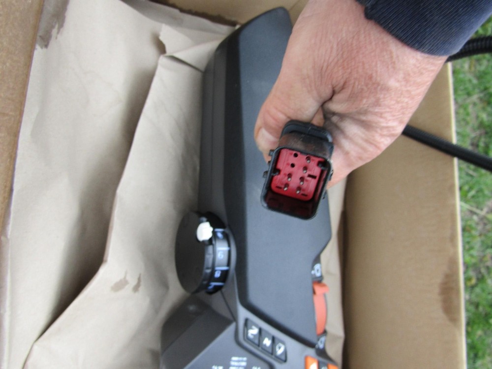 4351826m94 AGCO ARMREST JOYSTICK