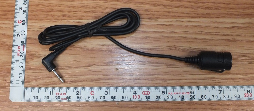 Unbranded Solid Black Microphone With 3.5mm Male Plug In **READ**