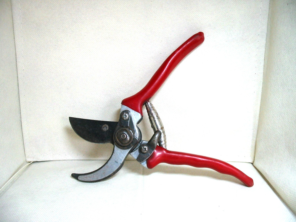 HIGH GRADE HEAVY DUTY bypass pruning shears CUTTERS GARDEN TOOL