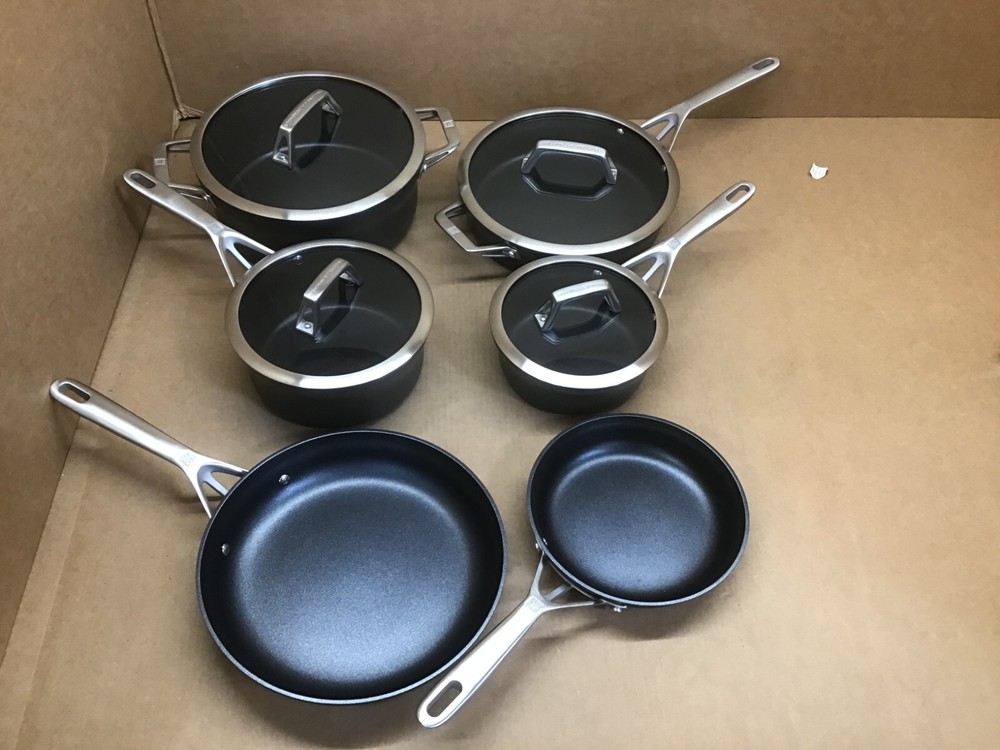 ZWILLING Motion Nonstick Hard-Anodized 10-Piece Cookware Set in Grey