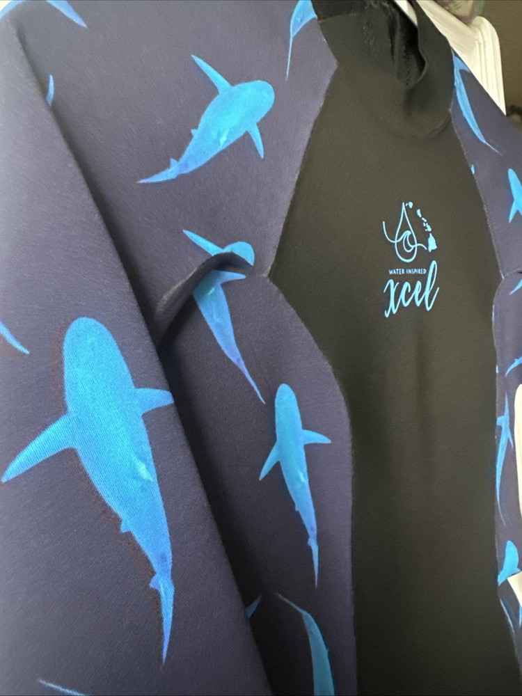 2mm Woman’s Size 8 Xcel Wetsuit 🦈