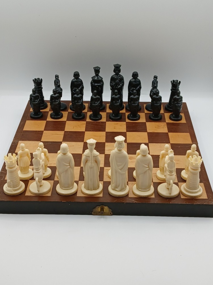 Duncan Style Porcelain Ceramic Chess Pieces White Black Set