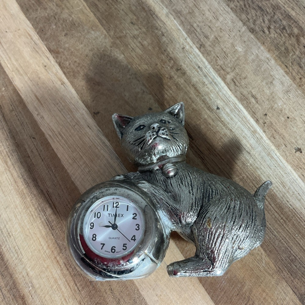 Timex Desk Clock Cat Silvertone Paperweight 2.5” (AA)