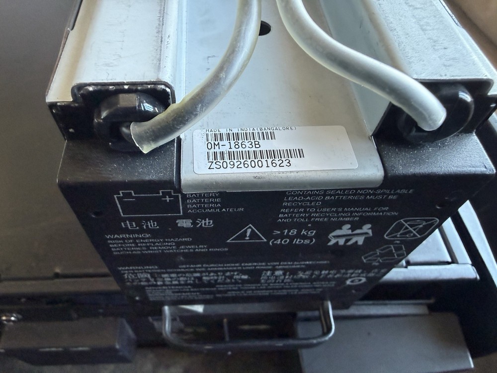 APC OM-1863B BATTERY ENCLOSURE MODULE - No Batteries