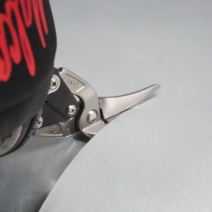 Malco Tools AV73 Malco Long Cut AVs Metal Cutting Snip Right Offset 2-1/4″ Cut